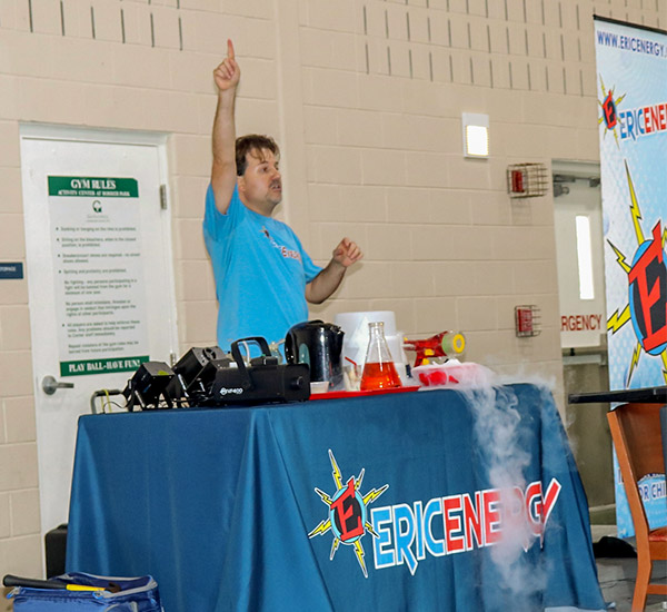 Eric Energy science and event entertainer teaching at MCPL staff day.